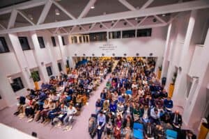 Een volle zaal